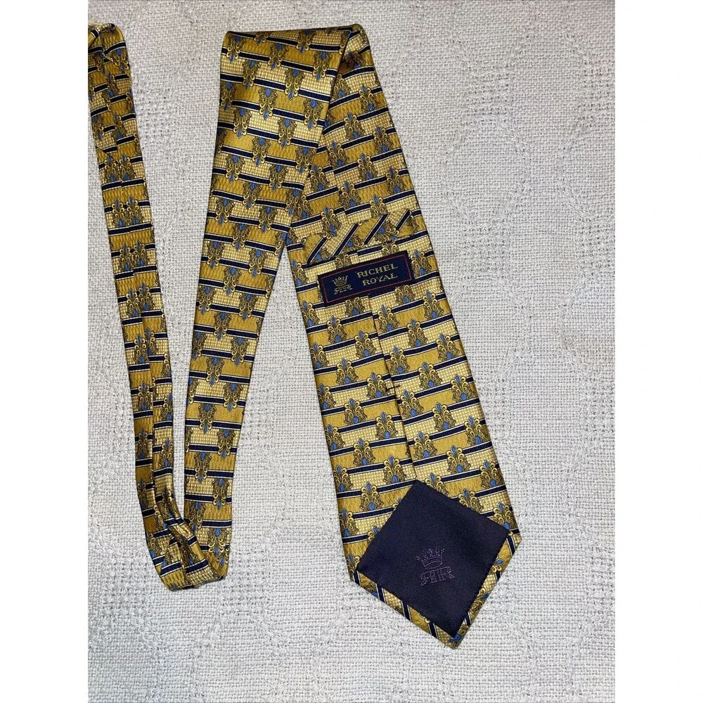 Richel Royal Men’s Dress Tie Sz 57” 4” Gold Geometric Business Formal City NWOT